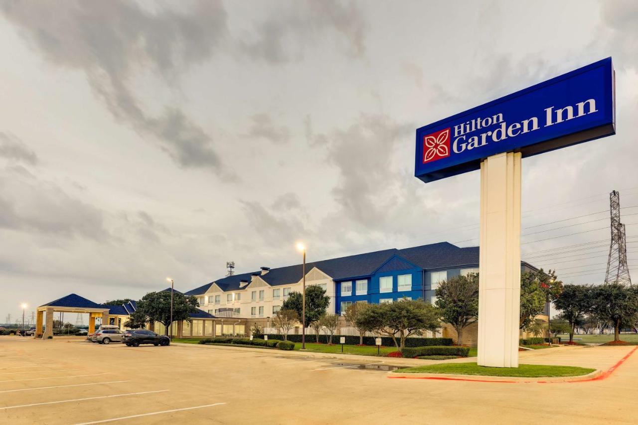 Hilton Garden Inn Fort Worth/Fossil Creek Екстериор снимка